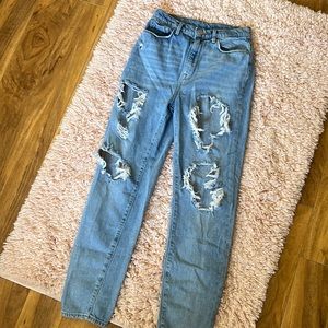 BDG Urban Outfitter Jeans Mom High Rise Size 27